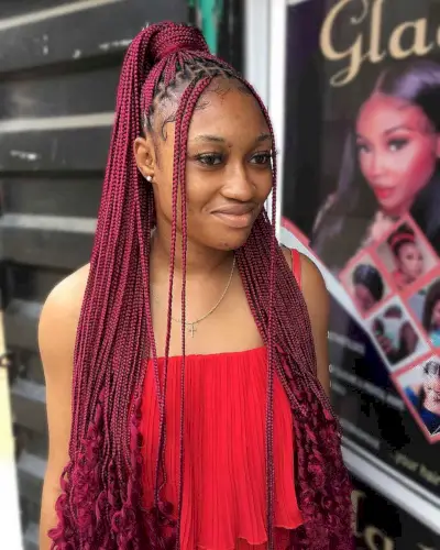 Knotless braids with burgundy color