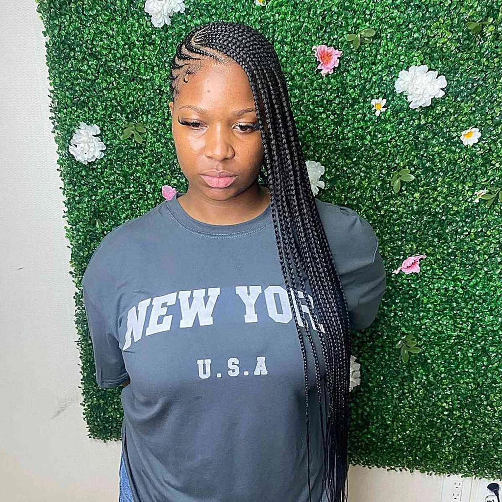 צמות לימונדה מסודרות באורך המותניים' title=