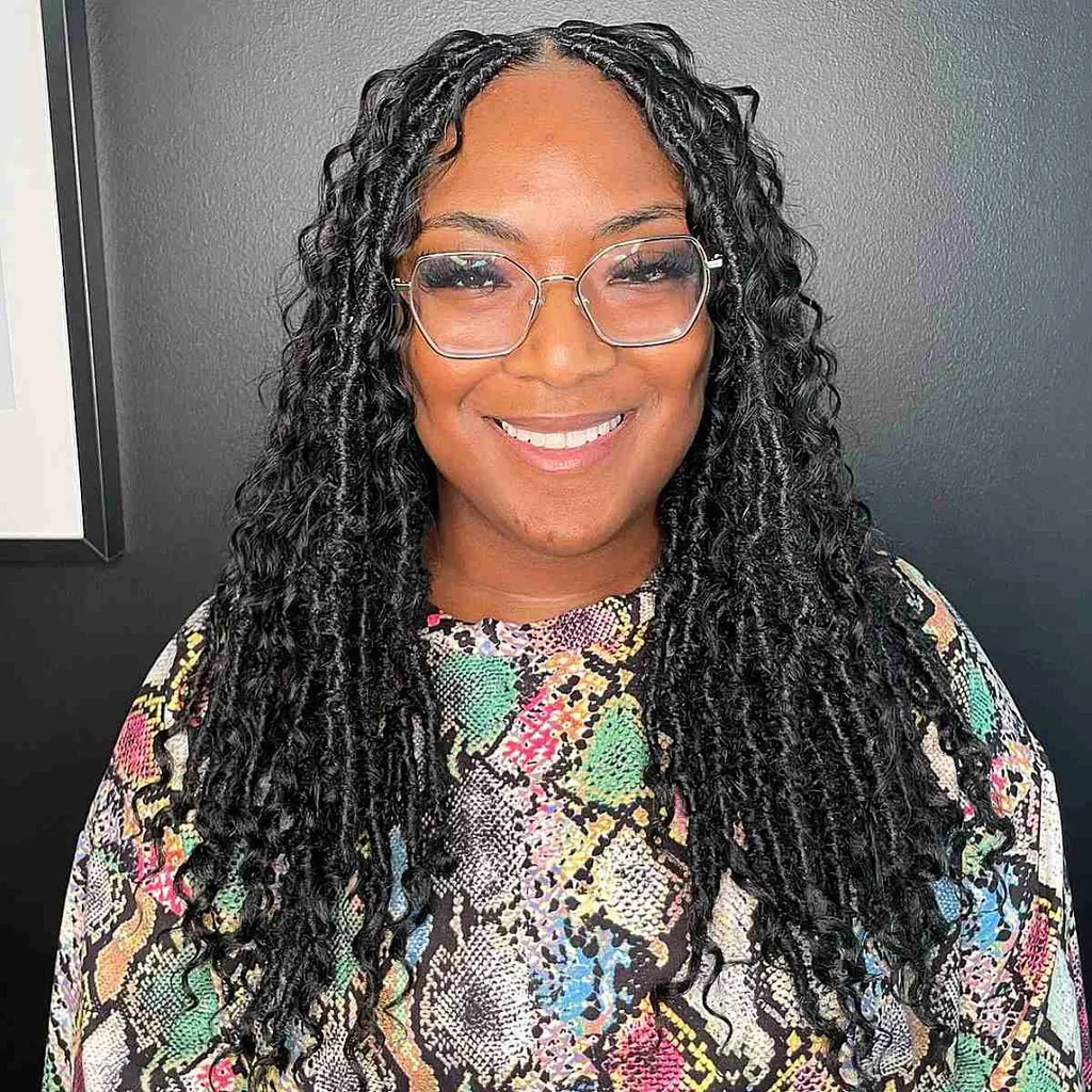 ミドルレングスのボヘミアン女神ロック' title=