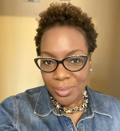 short 4c curls for older black women in their fifties