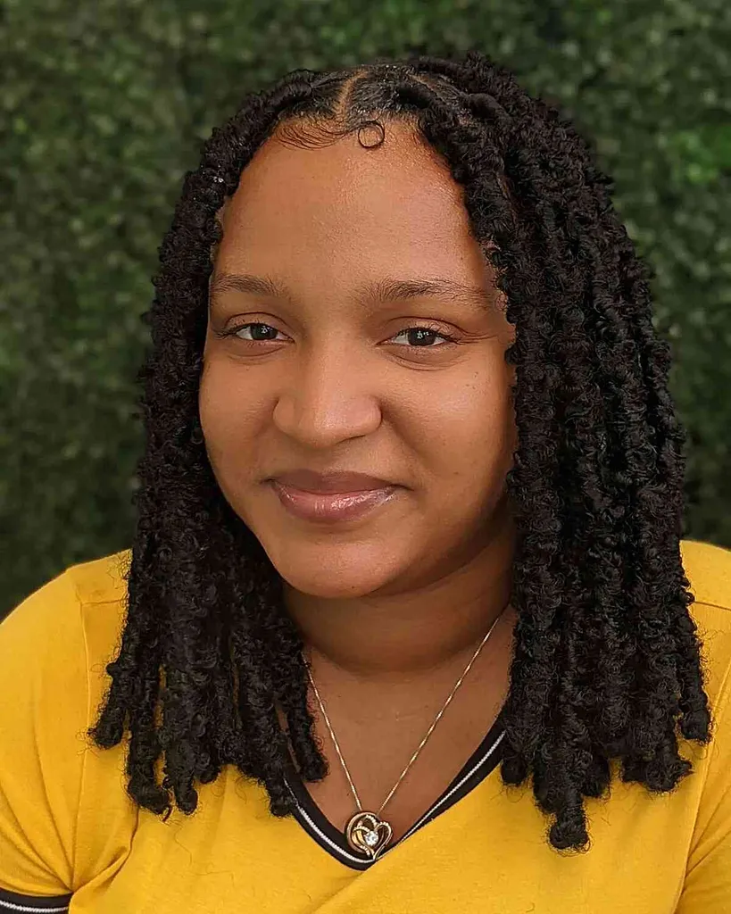 36 najhorúcejších štýlov Faux Locs v roku 2026, ktoré môže urobiť každý' title=