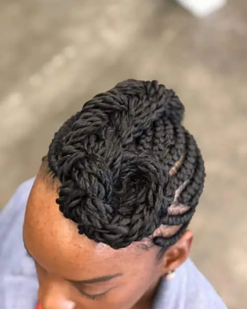 romantische gevlochten twist-updo' title=