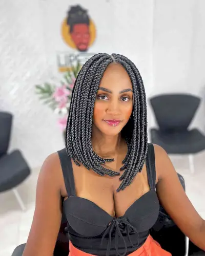 Amazing Boho Knotless Braided Middle-Part Long Bob