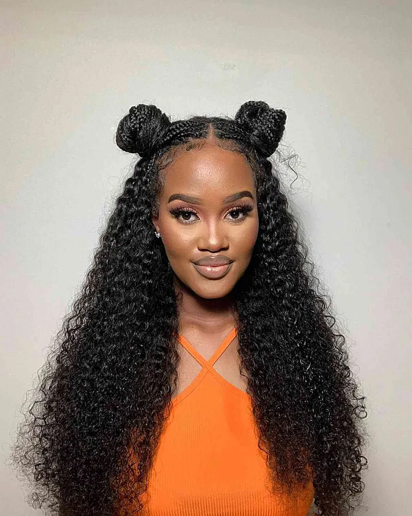 Space Buns med Knotless Box Braids' title=