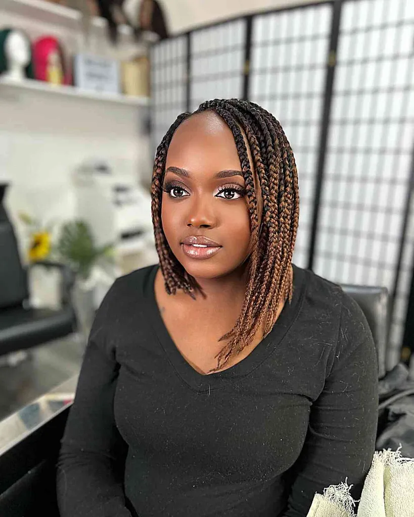 Store knuteløse boksfletter for nakkelengde asymmetrisk lobb' title=