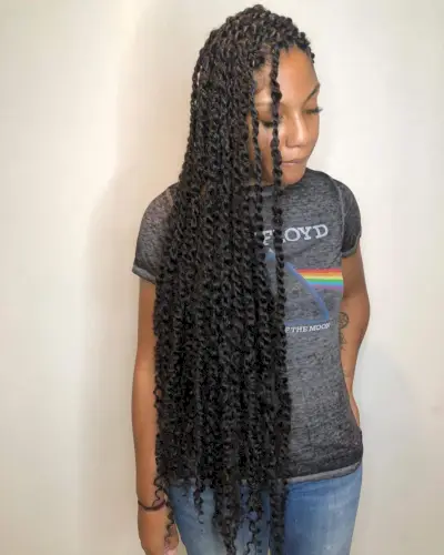 Textured long kinky twists