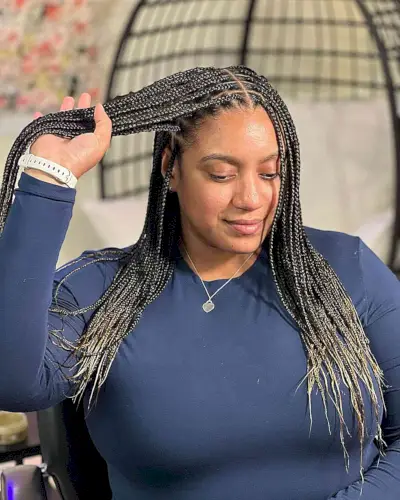 Black-Blonde Ombre Small Knotless Braids for Chest-Length Natural Hair