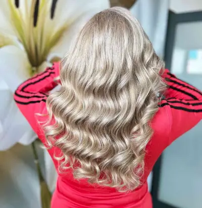 Long Blonde Balayage Waves