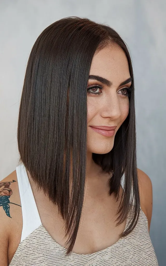 Halflange snit met een middendeel' title=