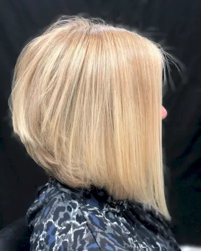 Swing Inverted Blonde Bob