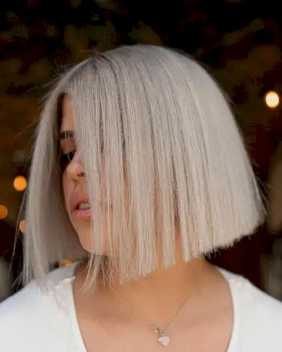 Short Platinum One-Length Blonde Blunt Bob