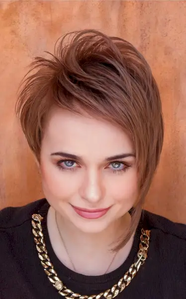 Short shaggy asymmetrical bob