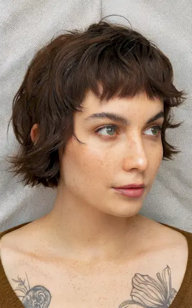 shorter shaggy bob for women