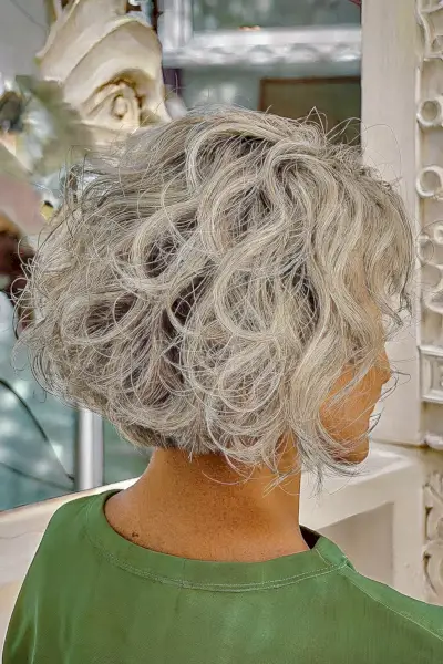 23 ערימות ותספורות מתולתלות כדי לשפר את התלתלים הטבעיים שלהם