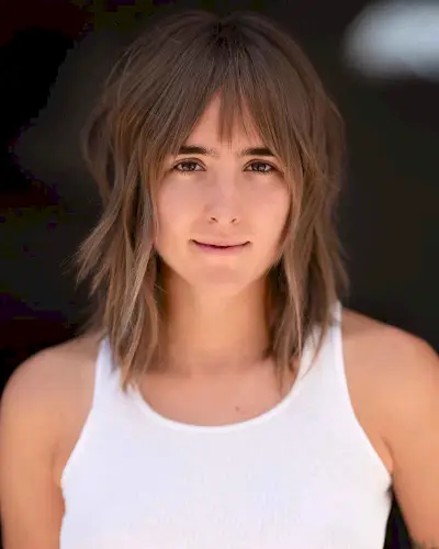 Layered Lob for Medium-Length Hair