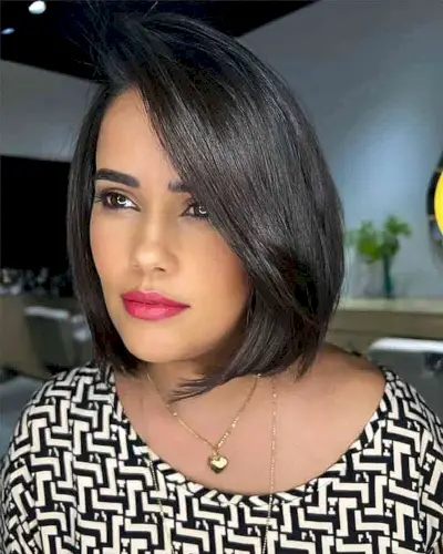 Chic A-Line Bob with a Side Part for women with oval faces