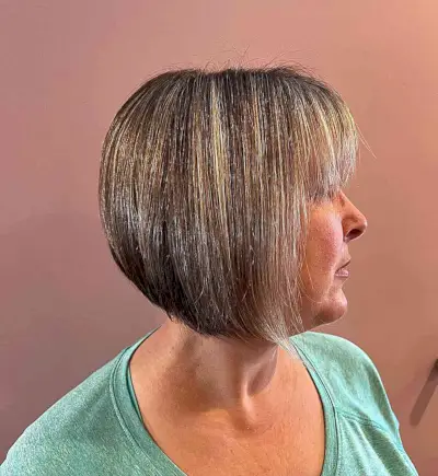 Straight Graduated Angled Bob with a Fringe