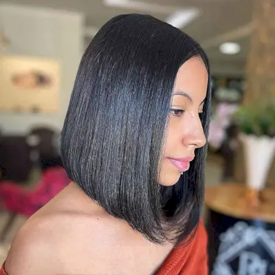 Sleek Shoulder-Length Angled Bob