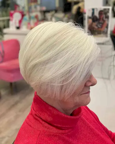 Natural Grey Short Stacked Bob with Layers