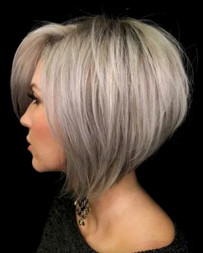 cute inverted layered bob
