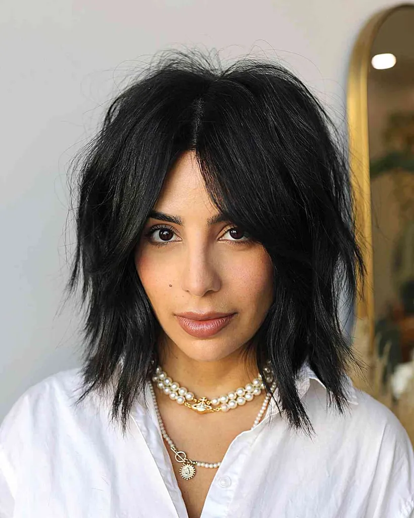 Nedrąsus Bobas su siaurais kirpčiukais' title=