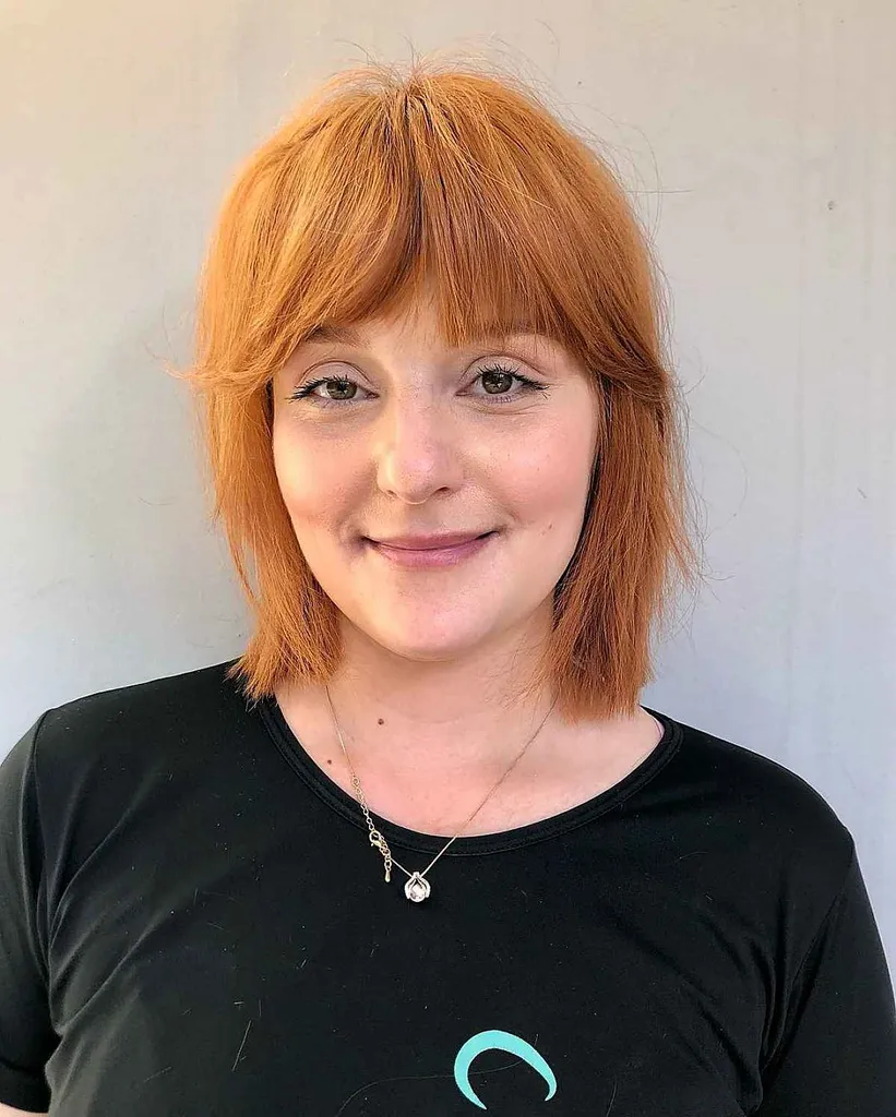 Stambus bobas su kirpčiukais' title=