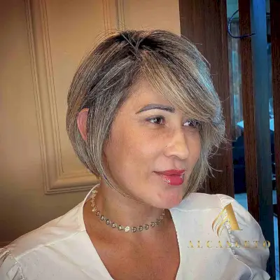 Short-Length Bronde Graduated Wedge Bob with Side Fringe