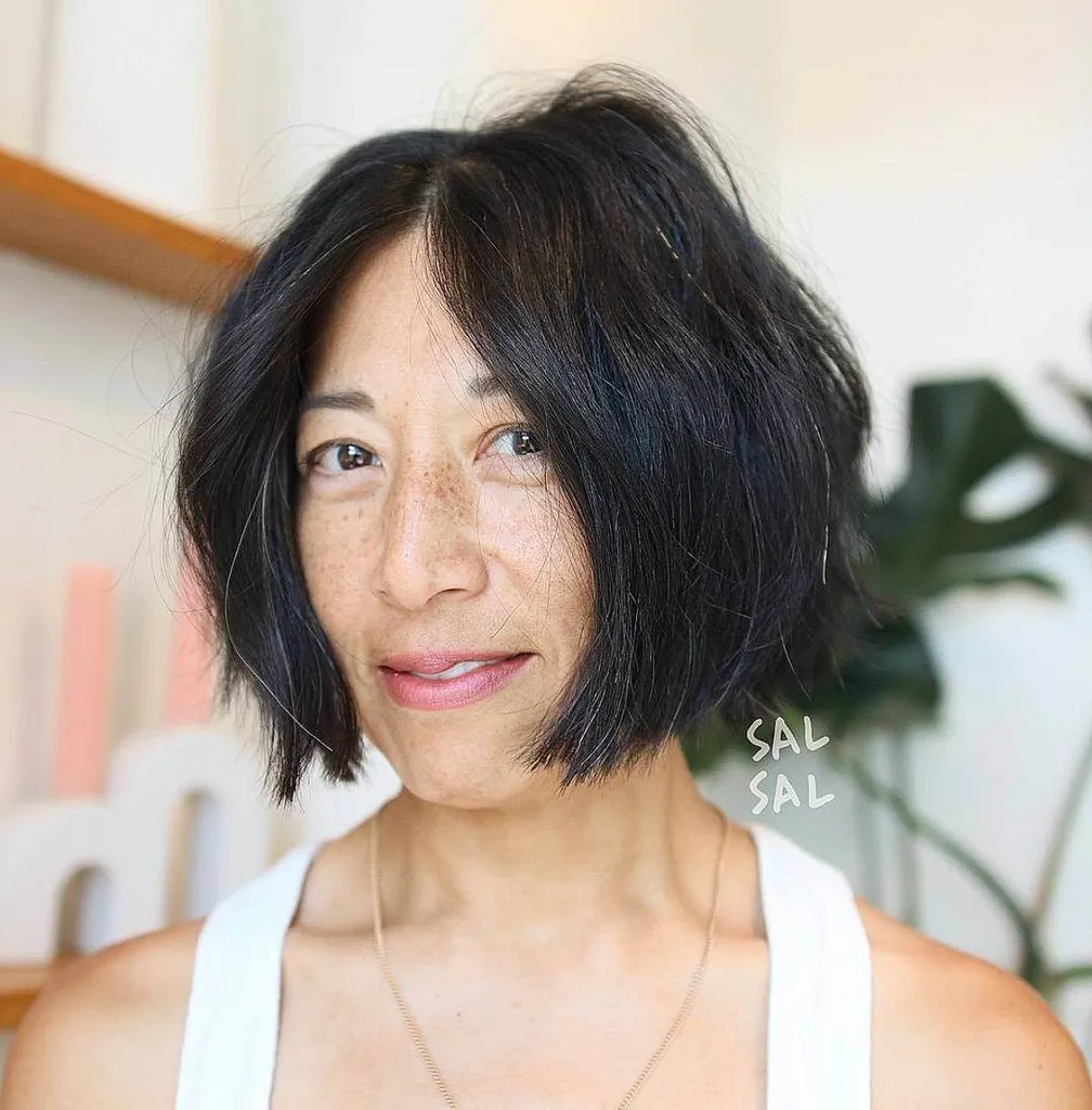 Impressionante Bob Makeover para cabelos grossos' title=