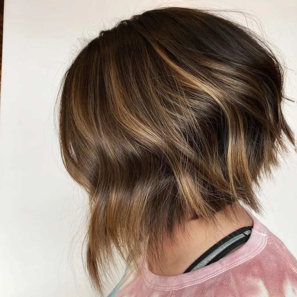 El Bob ondulado apilado' title=