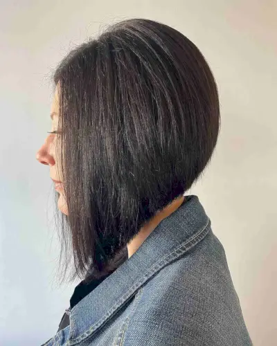 Trendy Graduated layered Lob Haircut