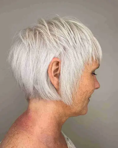 Very Short Pixie Bob with Square Layers