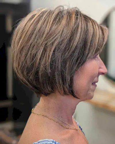 chic short layered bob