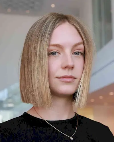 Face-Framing Blunt Box Bob for Short Hair