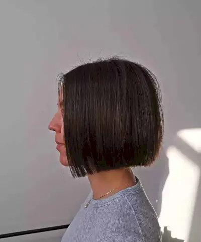 One-Length Short Box Crop with Blunt Ends