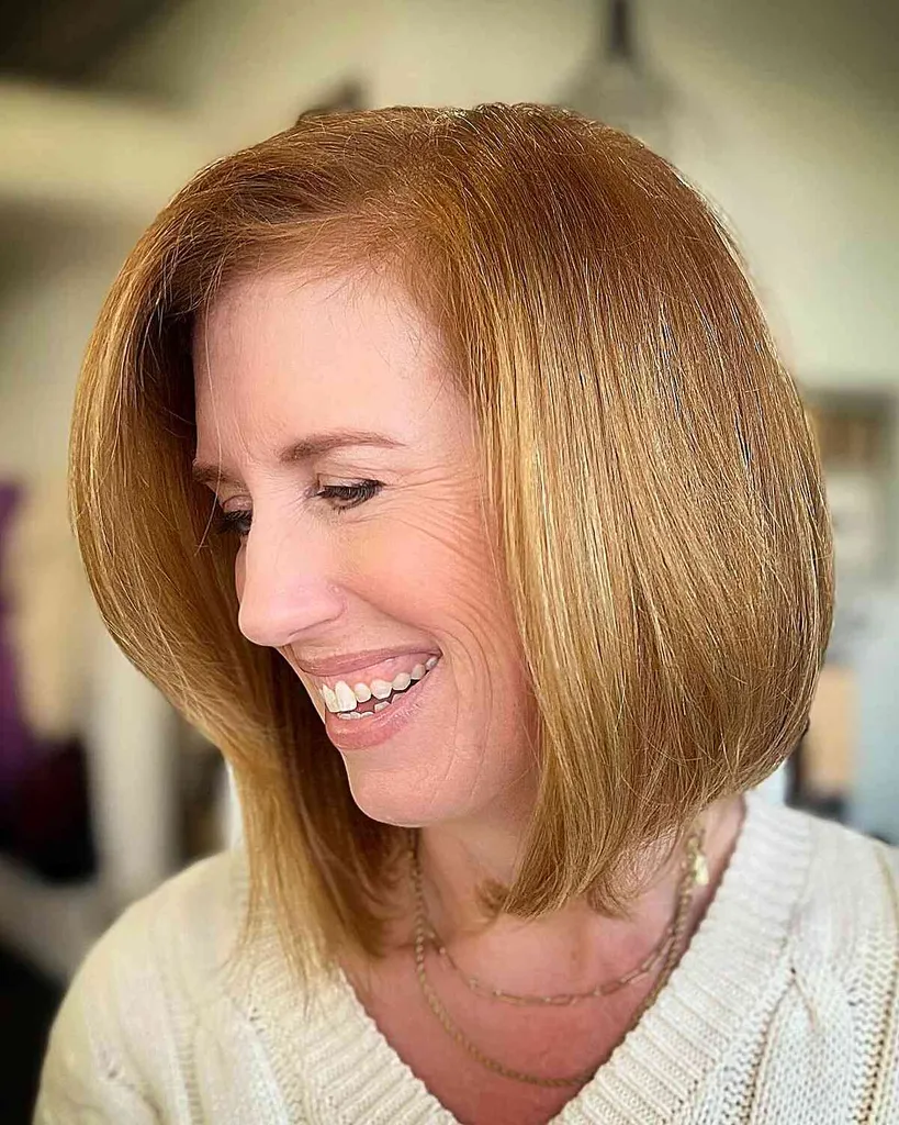 Deep Side Part 90s Lob mit feinen Schichten' title=