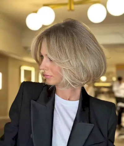 Fashionable Straight Bob Cut