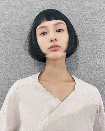 Round Chin Bob with Mini Bangs for Fine Hair
