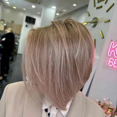 Short Concave Bob Haircut with Wispy Layers