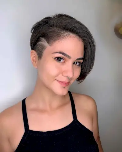 Asymmetrical pixie bob with an Undercut Design