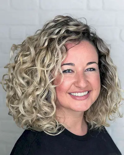Spectacular Curls on a Bob for women with thick hair