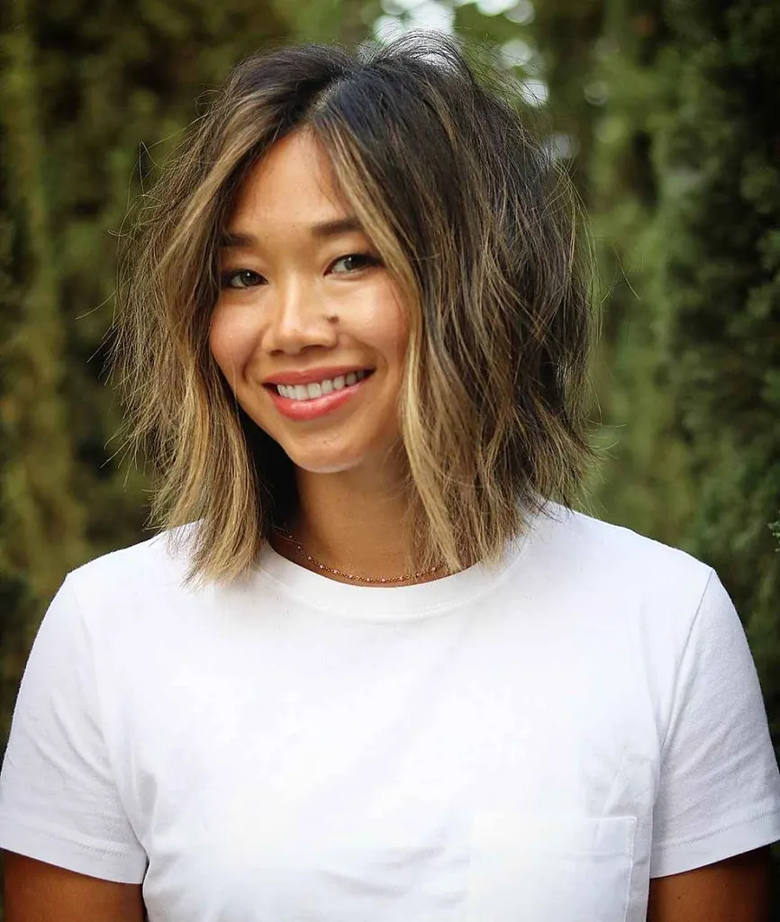 בוב אוורירי בוטה עם חתיכת כסף' title=