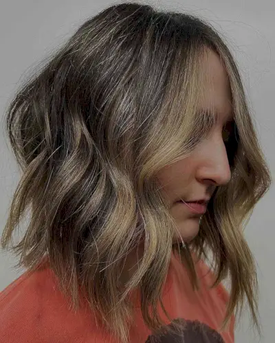 Textured Wavy Angled Lob with Money Piece