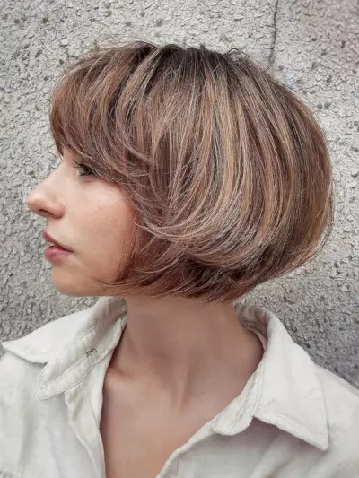 Jaw-Length Layered Bob for fine hair
