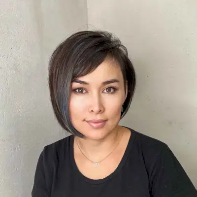 accented sleek bob haircut