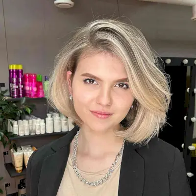 Soft Layered Blunt Bubble Bob Cut for Neck-Length Short Hair