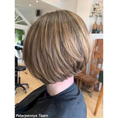 short graduated bob with layers for straight hair