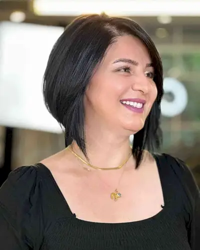 Short Graduated Bob with a Side Part for Thin Hair