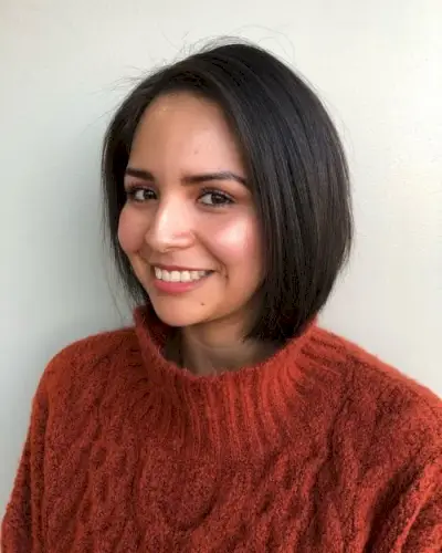 The Classic Blunt Bob for a Round Face