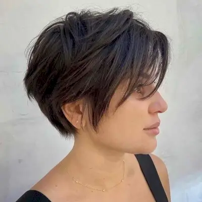 Ear-Length Layered Bob Cut