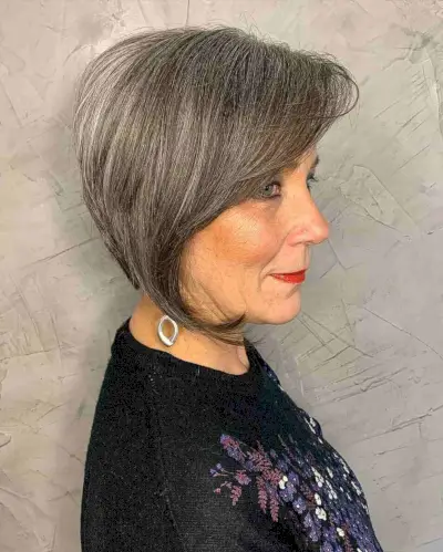 Mature Swing Bob for Older Ladies